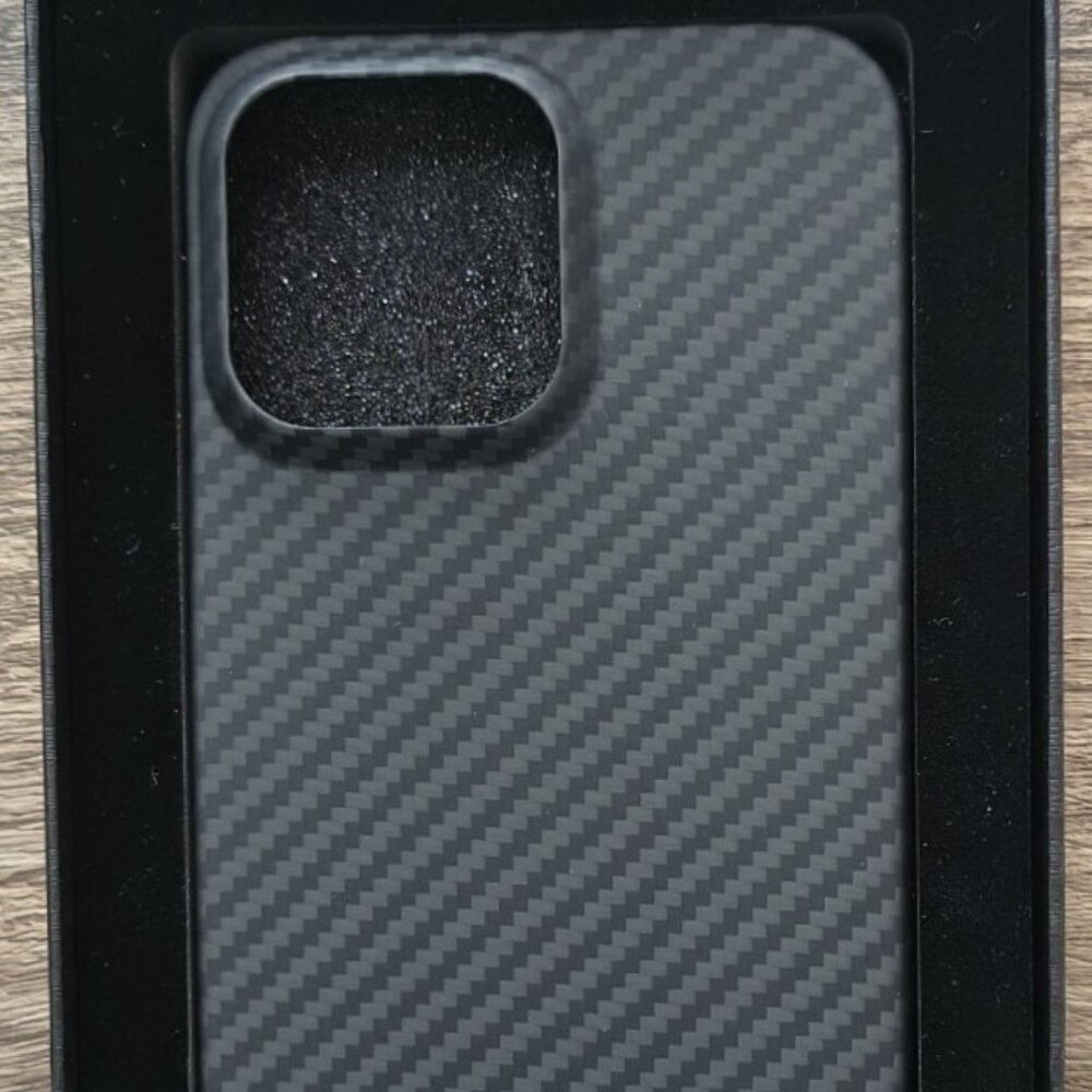 iPhone 16 Pro Max Ultra Slim Case Made of Real Aramid Fiber Soft Touch-Black
